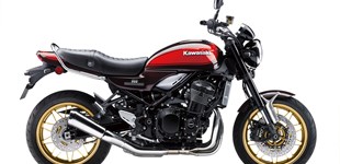 Kawasaki Z900 RS 50th Anniversary 2023 vs Suzuki SV 650 2023