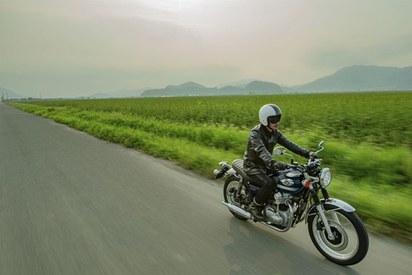 Kawasaki W 800 () - Bild 2