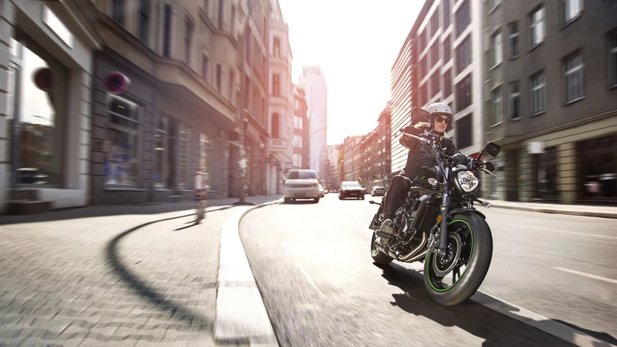 Kawasaki Vulcan S Bild 2: Kawasaki Vulcan S