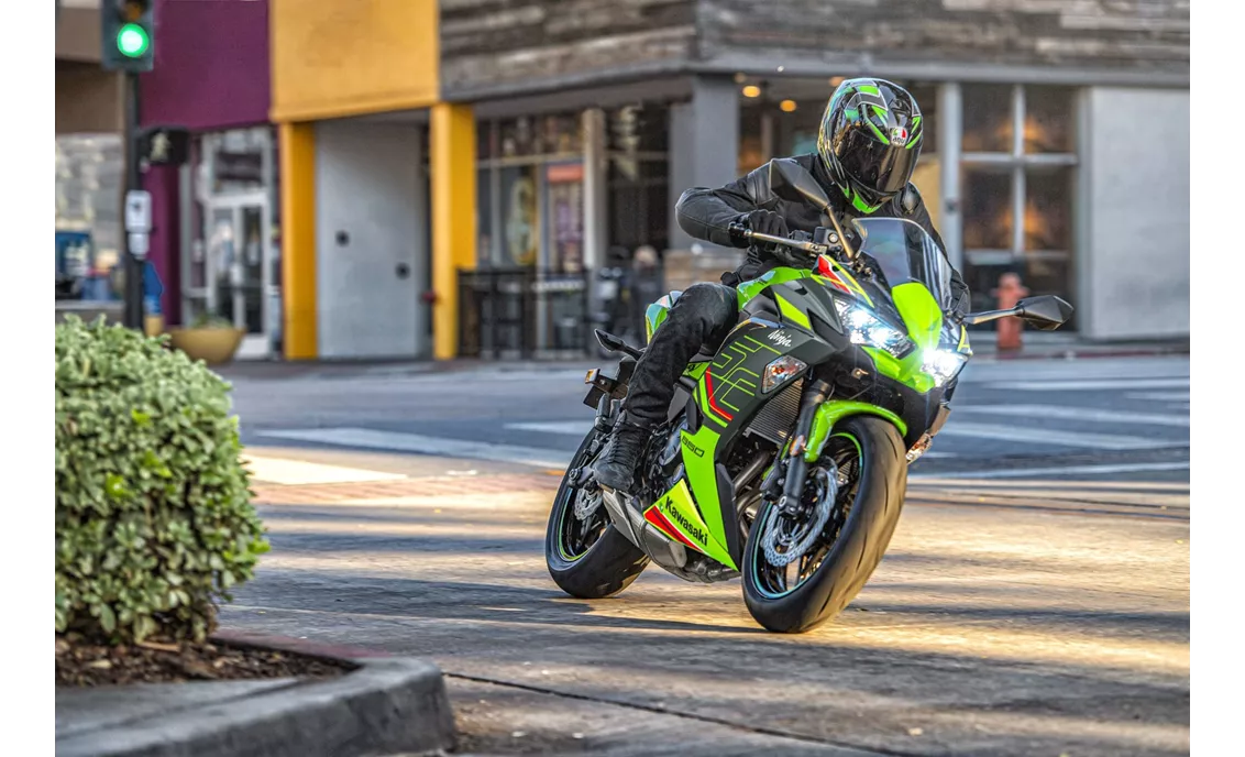 Ninja R7 Motorcycle Yamaha R7 2022 vs Kawasaki Ninja 650 2023