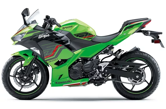 Yamaha R3 2025 vs Kawasaki Ninja 400 2023