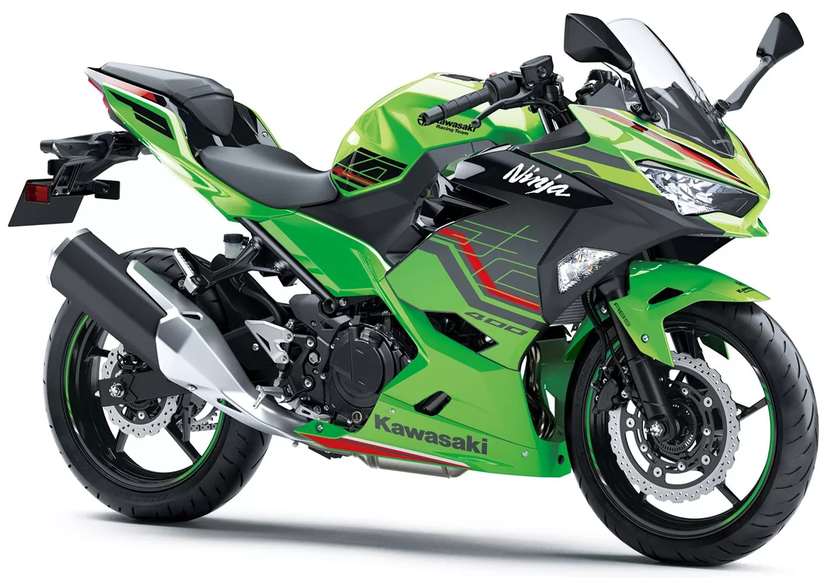 Yamaha R3 2025 vs Kawasaki Ninja 400 2023