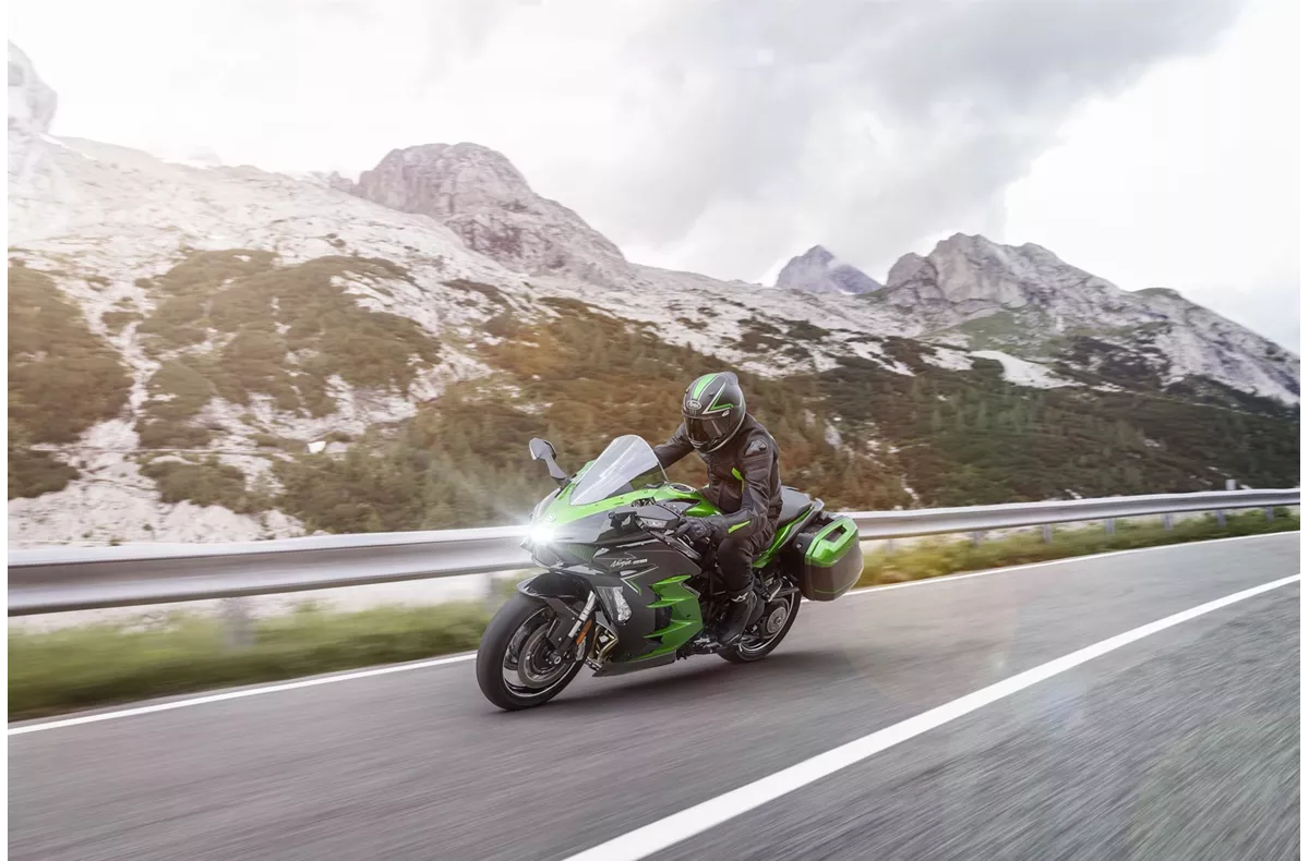 Kawasaki Ninja H2 SX SE Kawasaki Ninja H2 SX SE