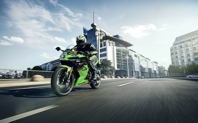 Kawasaki Ninja 125 () - Bild 8