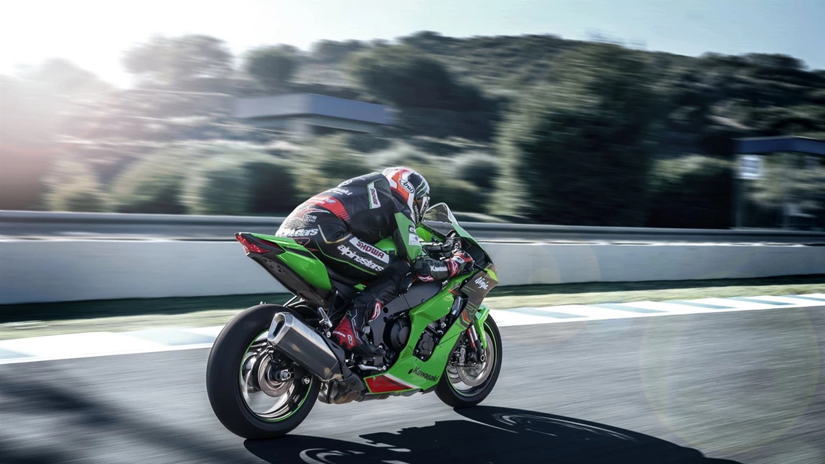 Kawasaki Ninja ZX-10R Bild 3: Kawasaki Ninja ZX-10R