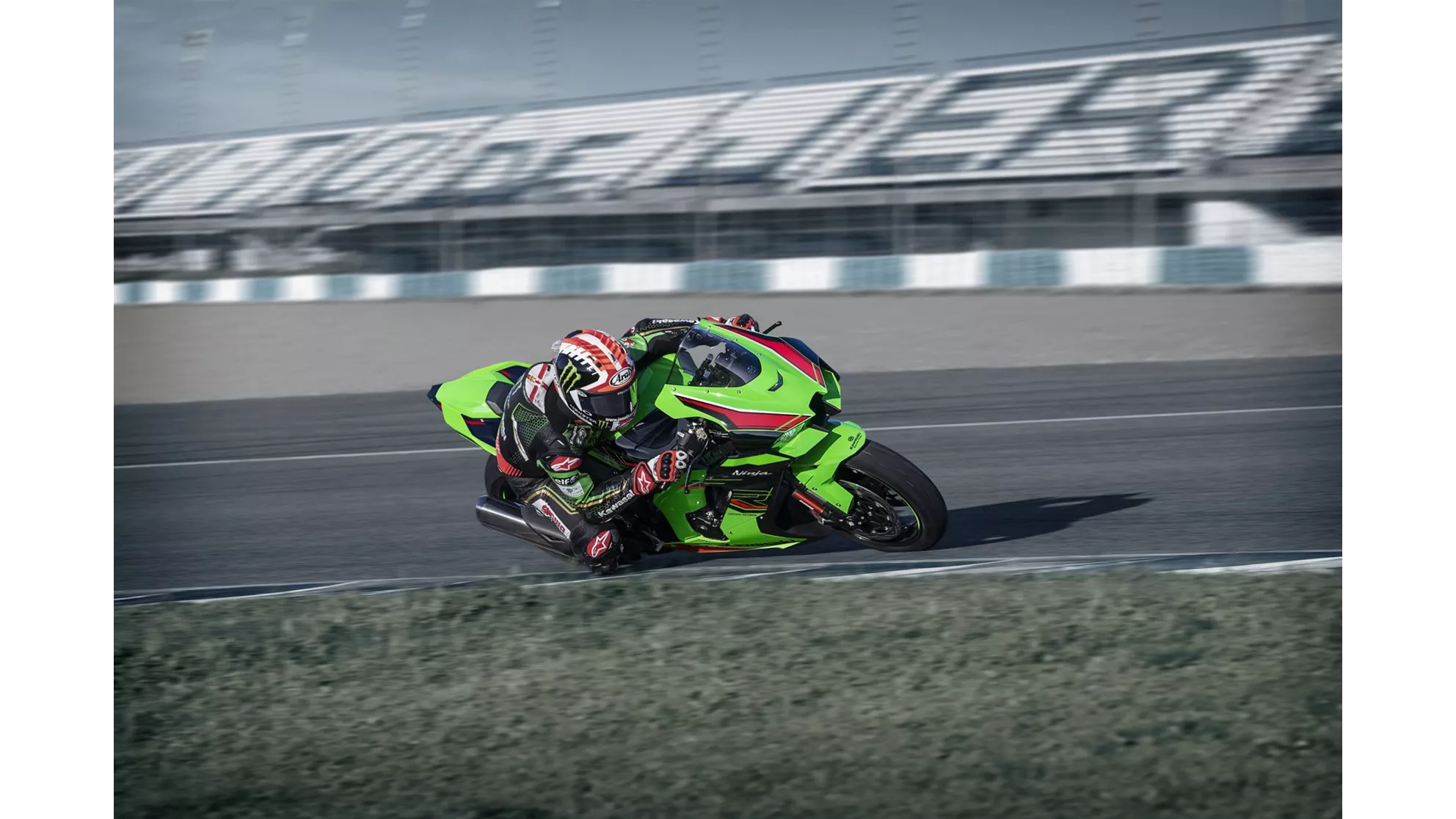 Kawasaki Ninja ZX-10R - Image 3 Kawasaki Ninja ZX-10R - Image 3