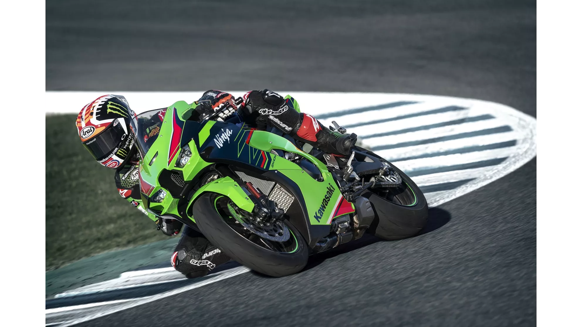 Kawasaki Ninja ZX-10R - Image 5 Kawasaki Ninja ZX-10R - Image 5