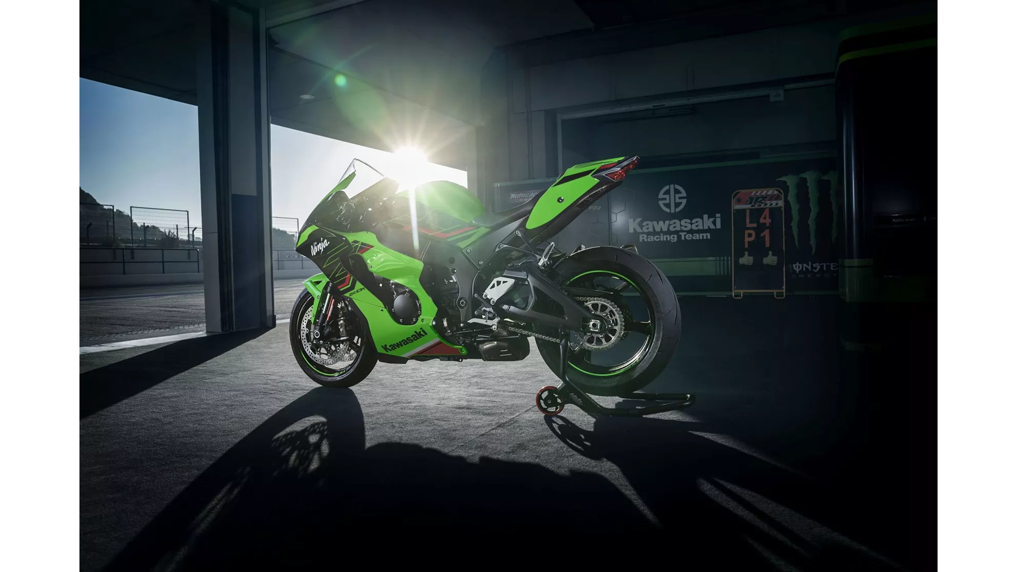 Kawasaki Ninja ZX-10R - Image 11 Kawasaki Ninja ZX-10R - Image 11