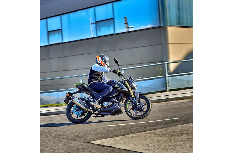 QJ Motor SRK 125S 2023 QJ Motor SRK 125S 2023