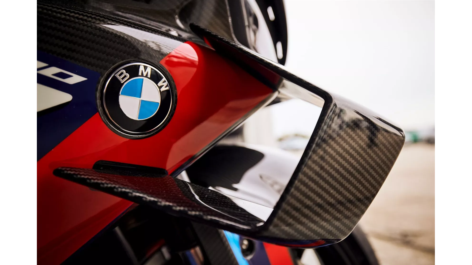 BMW M 1000 RR - Image 10 BMW M 1000 RR - Image 10