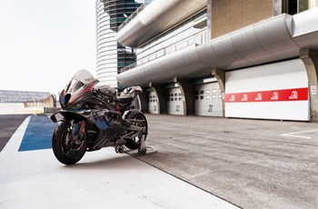 BMW M 1000 RR 2023 - Bild 19 BMW M 1000 RR 2023 - Bild 19