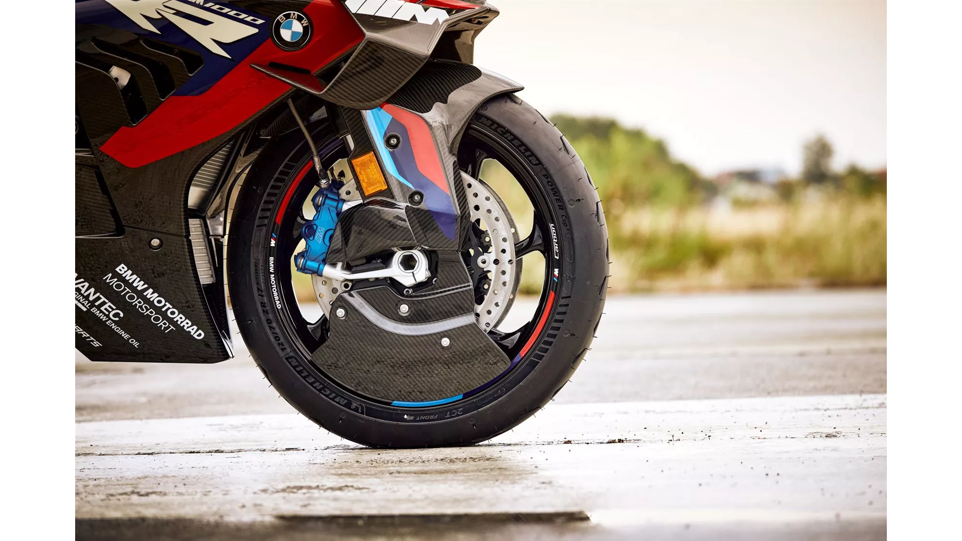 BMW M 1000 RR - Image 20 BMW M 1000 RR - Image 20