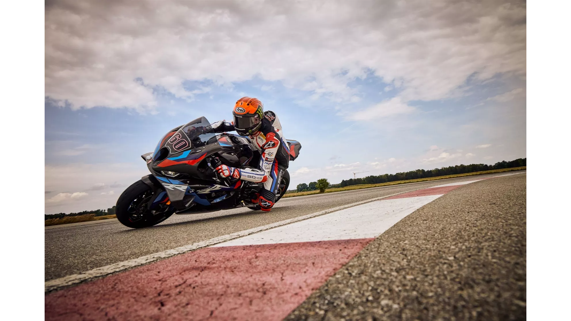 BMW M 1000 RR - Image 21 BMW M 1000 RR - Image 21