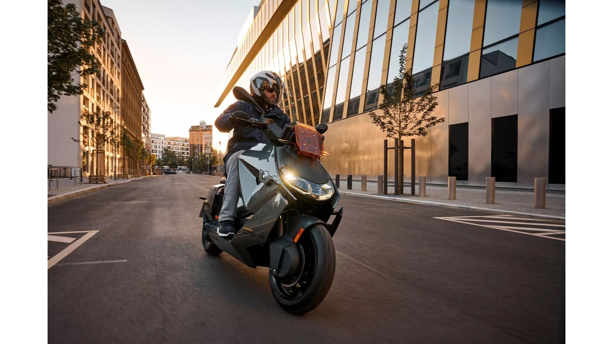 BMW CE 04 - Image 4 BMW CE 04 - Image 4