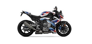 BMW M 1000 R 2023 vs Triumph Speed Triple 1200 RX 2025 BMW M 1000 R 2023 vs Triumph Speed Triple 1200 RX 2025