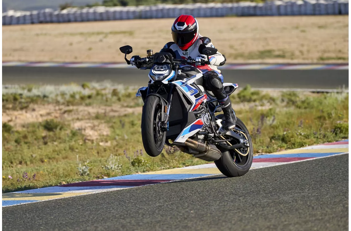 BMW M 1000 R BMW M 1000 R