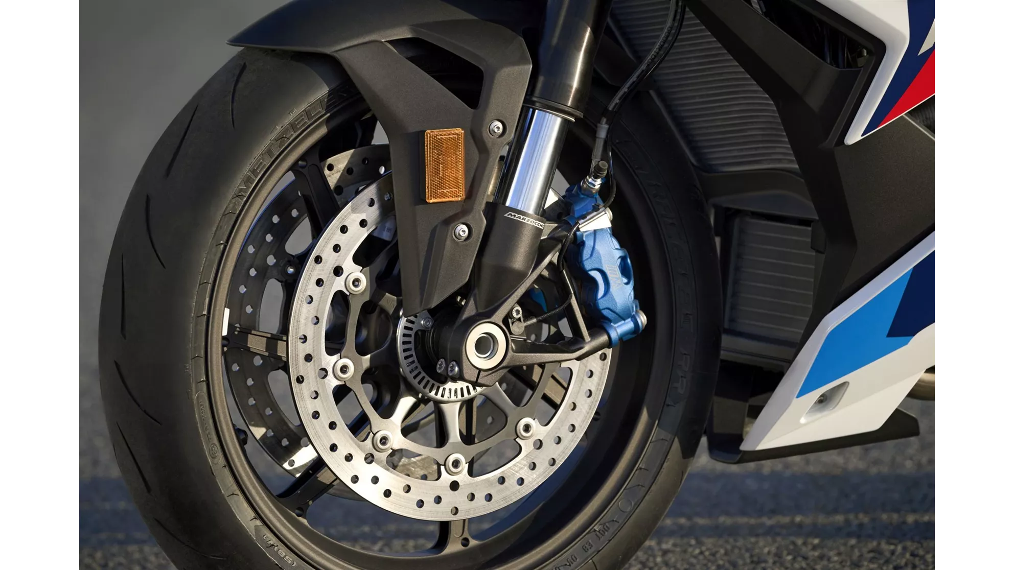 BMW M 1000 R - Image 16 BMW M 1000 R - Image 16
