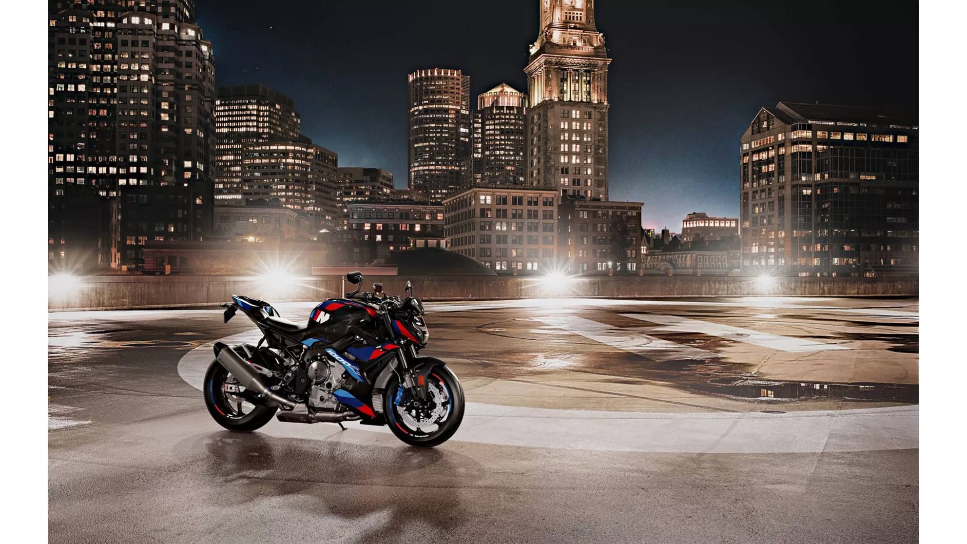 BMW M 1000 R - Image 4 BMW M 1000 R - Image 4