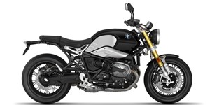 Yamaha MT-09 SP 2023 vs BMW R nineT 2023