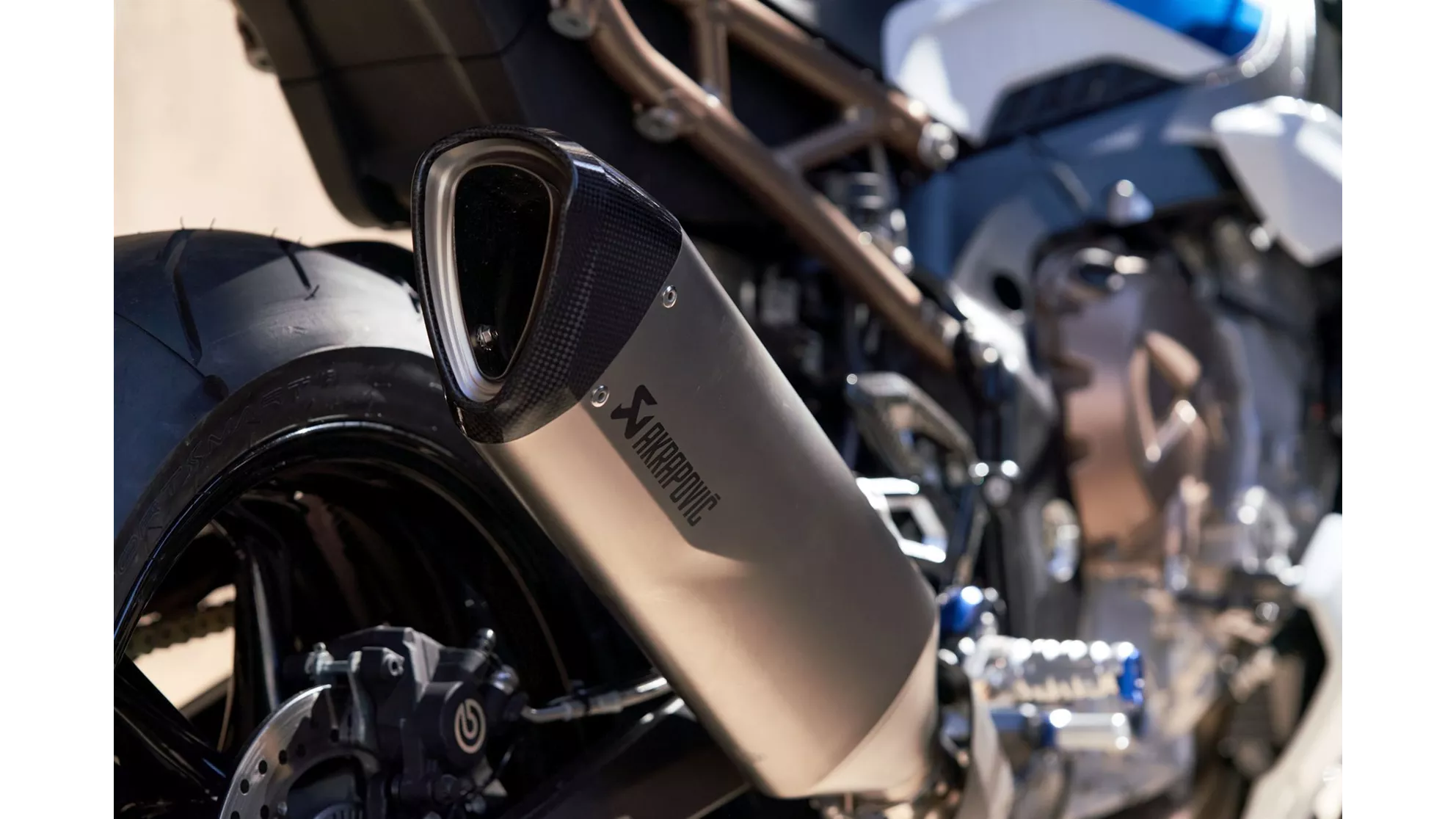 BMW S 1000 R - Image 12 BMW S 1000 R - Image 12