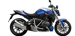 Triumph Speed Twin 1200 RS 2025 vs BMW R 1250 R 2023 Triumph Speed Twin 1200 RS 2025 vs BMW R 1250 R 2023