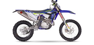 Sherco 450 SEF Factory 2022 vs Sherco 450 SEF Factory 2023