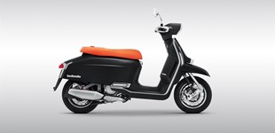 Lambretta G350 Special 2023 vs BMW C 400 X 2022