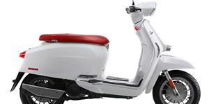 Kymco People S 125 2008 vs Lambretta V125 Special 2023
