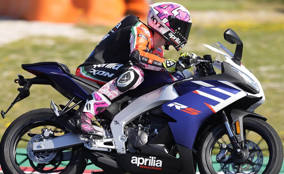 Aprilia RS 125 Bild 7: Aprilia RS 125