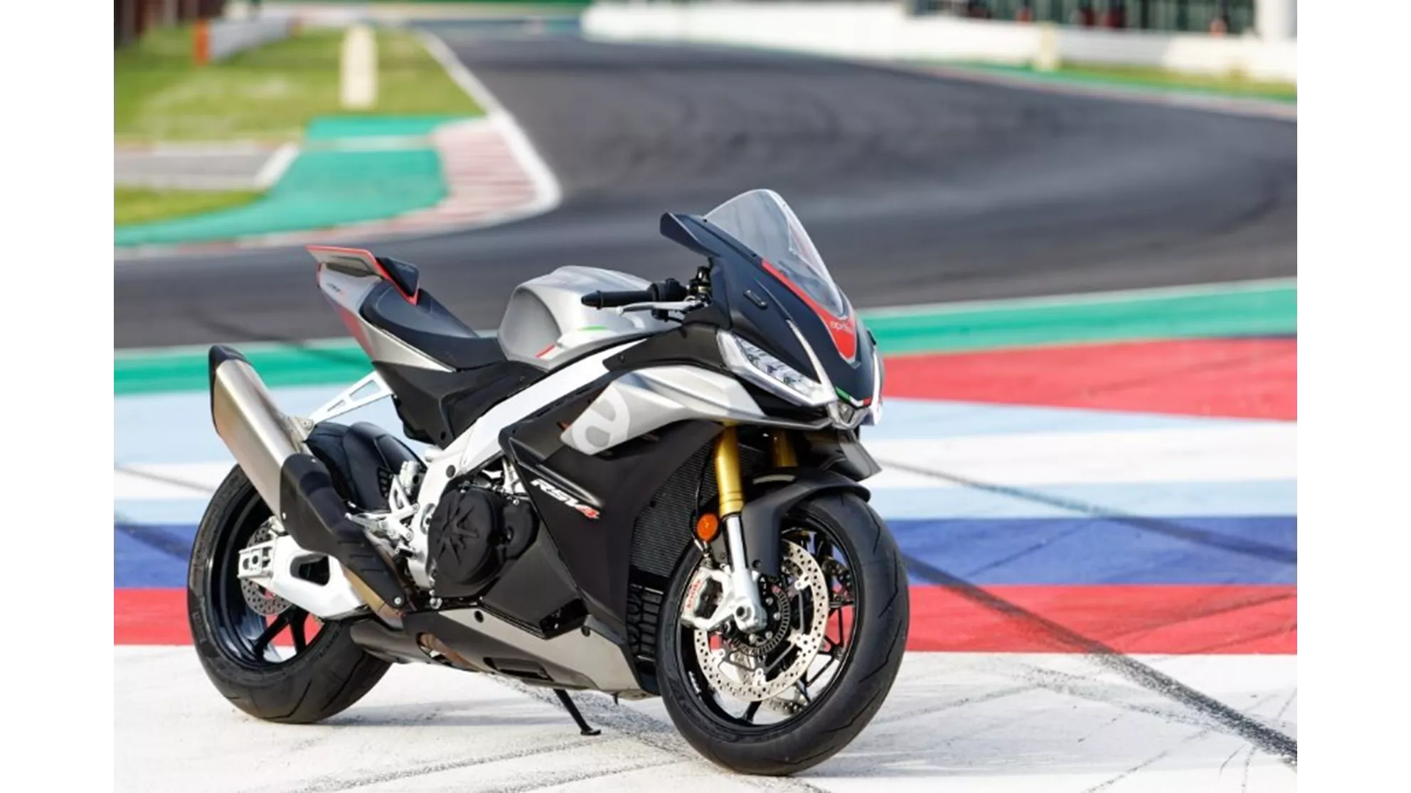 Aprilia RSV4 1100 - Image 2 Aprilia RSV4 1100 - Image 2