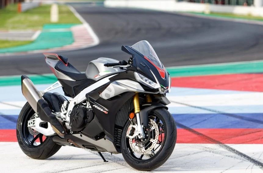 Aprilia RSV4 1100 Bild 3: Aprilia RSV4 1100