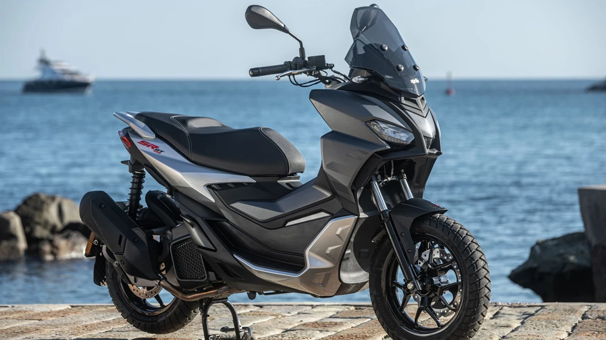 Aprilia SR GT 125 Bild 2: Aprilia SR GT 125