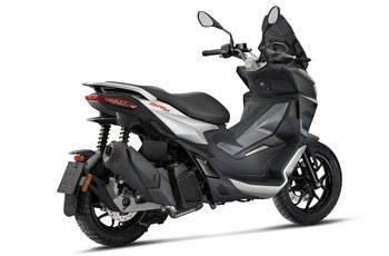 Aprilia SR GT 125 2023 - Bild 23 Aprilia SR GT 125 2023 - Bild 23