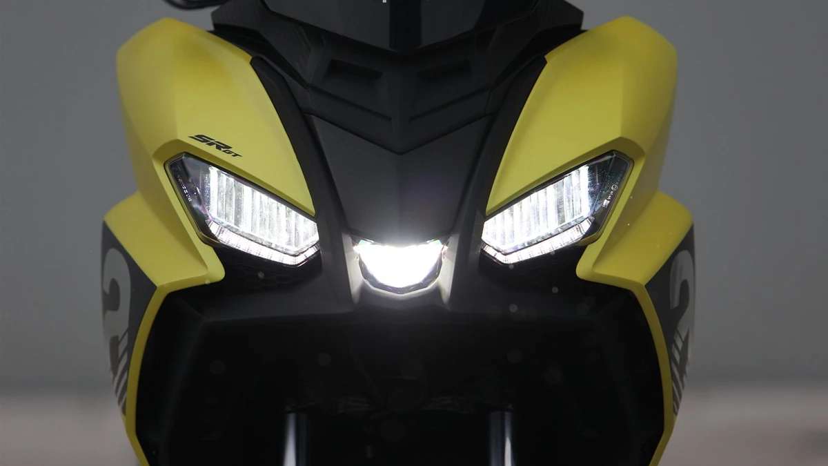 Aprilia SR GT Sport 125 Bild 12: Aprilia SR GT Sport 125