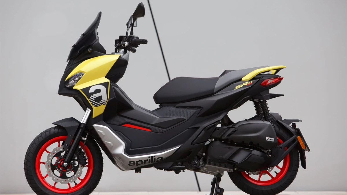 Aprilia SR GT Sport 125 Bild 16: Aprilia SR GT Sport 125