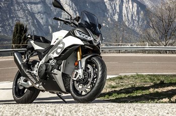 Aprilia Tuono V4 1100 2023 - Bild 5 Aprilia Tuono V4 1100 2023 - Bild 5