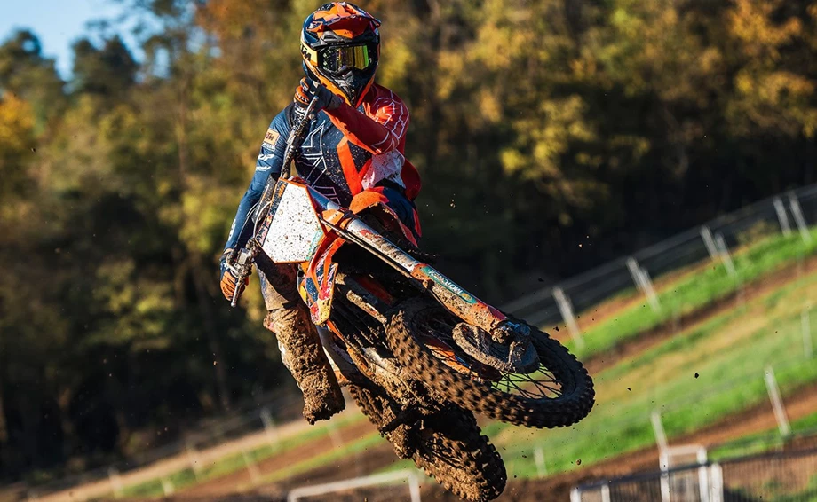 KTM 450 SX-F Factory Edition Bild 2: KTM 450 SX-F Factory Edition