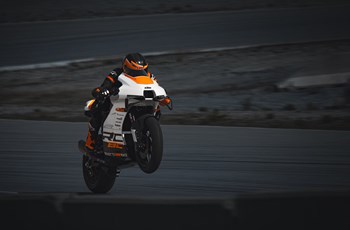 KTM RC 8C 2024 - Bild 4