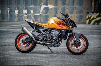 KTM 990 Duke 2024 - Bild 6 KTM 990 Duke 2024 - Bild 6