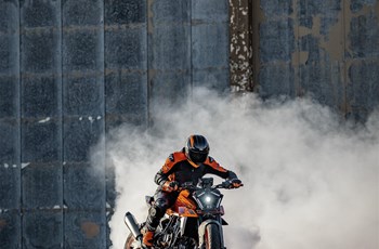 KTM 990 Duke 2024 - Bild 16 KTM 990 Duke 2024 - Bild 16