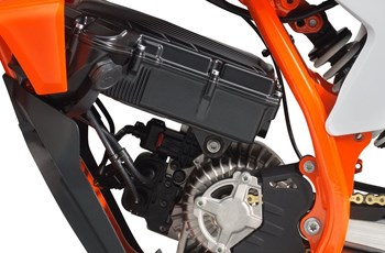 KTM SX-E 3 2024 - Bild 4