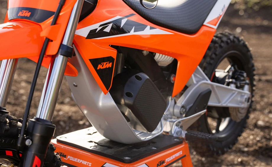 KTM SX-E 2 Bild 3: KTM SX-E 2