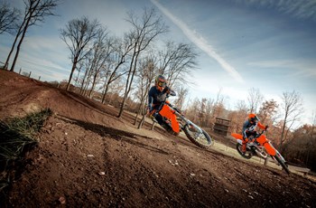 KTM 250 SX-F 2024 - Bild 4 KTM 250 SX-F 2024 - Bild 4
