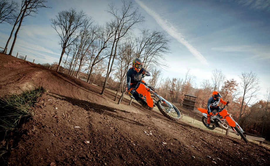 KTM 250 SX-F Bild 3: KTM 250 SX-F