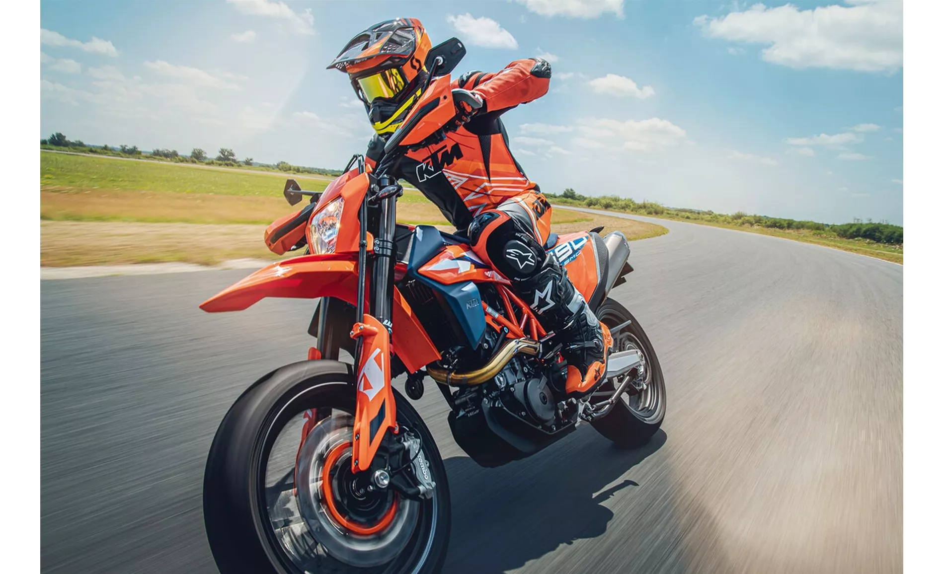 KTM 690 SMC R 2024 KTM 690 SMC R 2024
