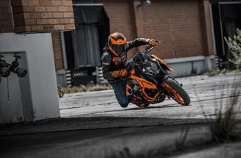 KTM 390 Duke 2024 - Bild 7 KTM 390 Duke 2024 - Bild 7