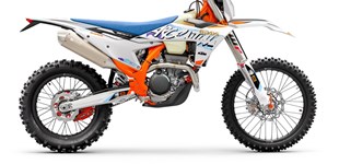 KTM 350 EXC-F Sixdays 2024 vs KTM 300 EXC HARDENDURO 2024