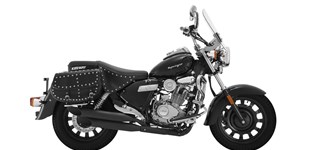 Keeway Superlight 125 2024 vs QJ Motor SRV 125 2025