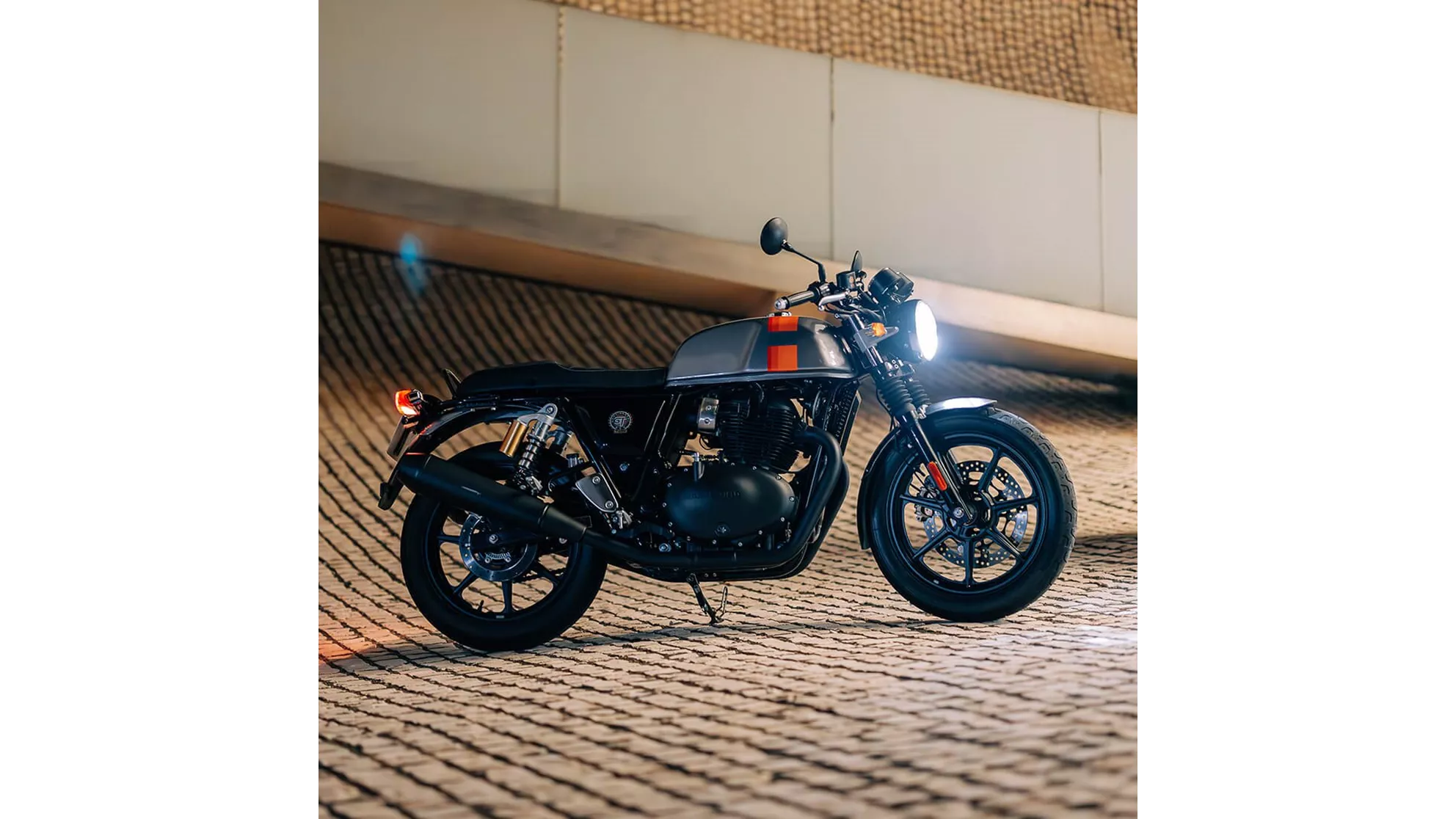 Royal Enfield Continental GT 650 - Слика 1