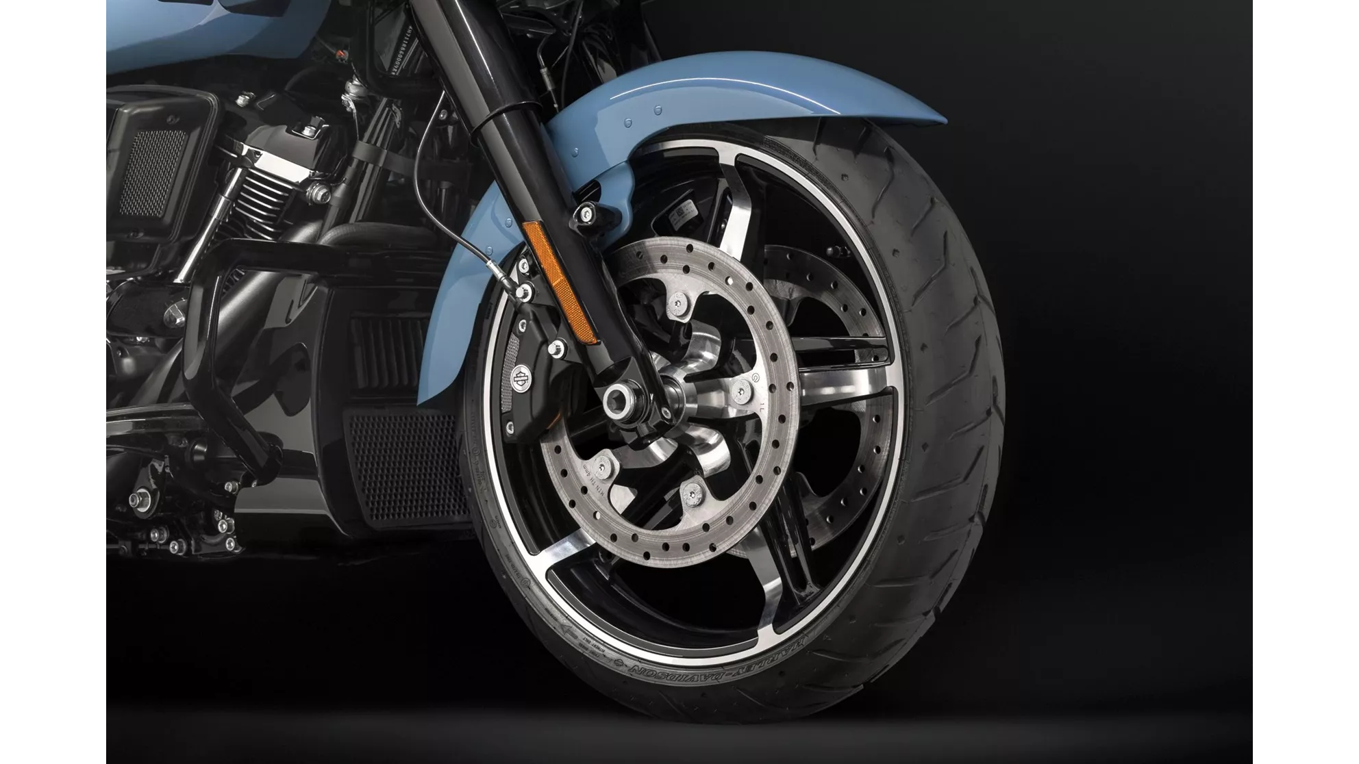 Harley-Davidson Road Glide FLTRX - Obrázok 22